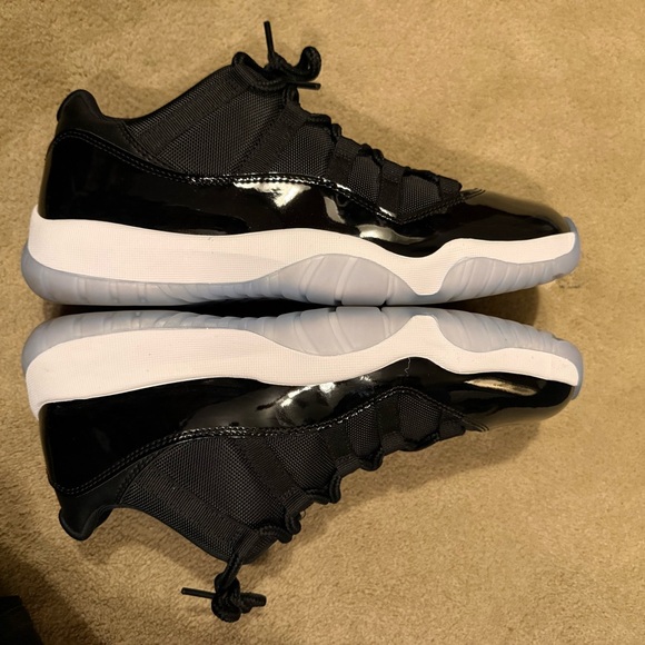 Jordan 11 Retro Low Space Jam - Picture 4 of 10